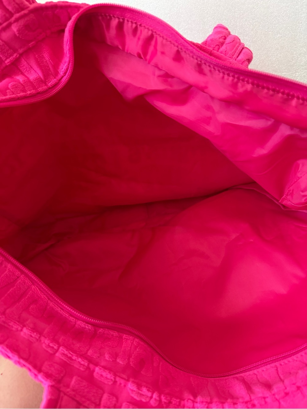 Victoria's Secret Towel Like Fabric Quilted Hot Pink Tote - Picture 3 of 7